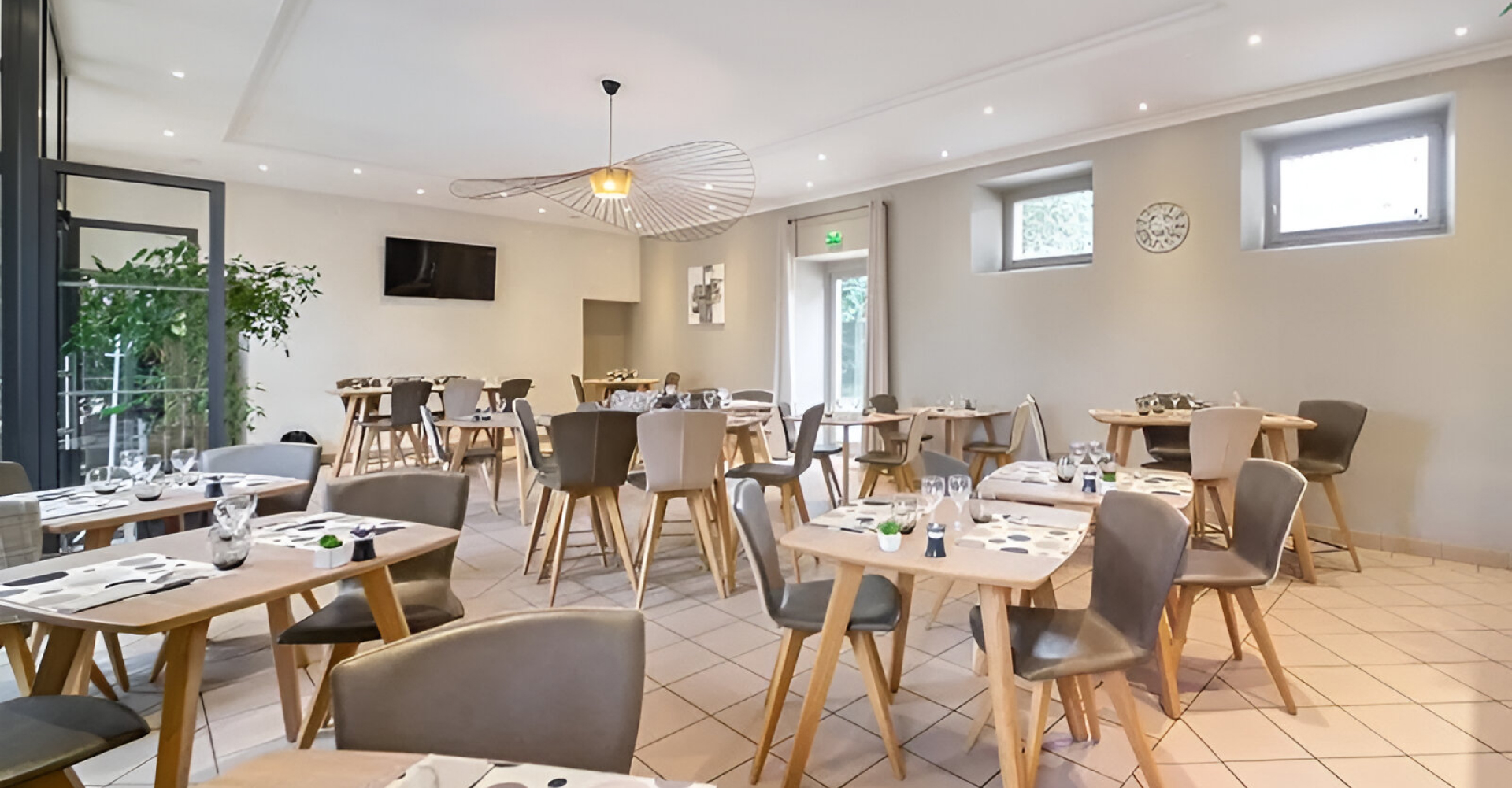 La Bastide Delva Restaurant Bistronomique En Mayenne 53 Slider 1